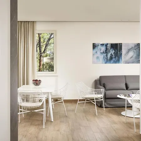 Üdülőközpont Riva Del Sole & 4*