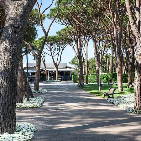 Resort Riva Del Sole & 4*